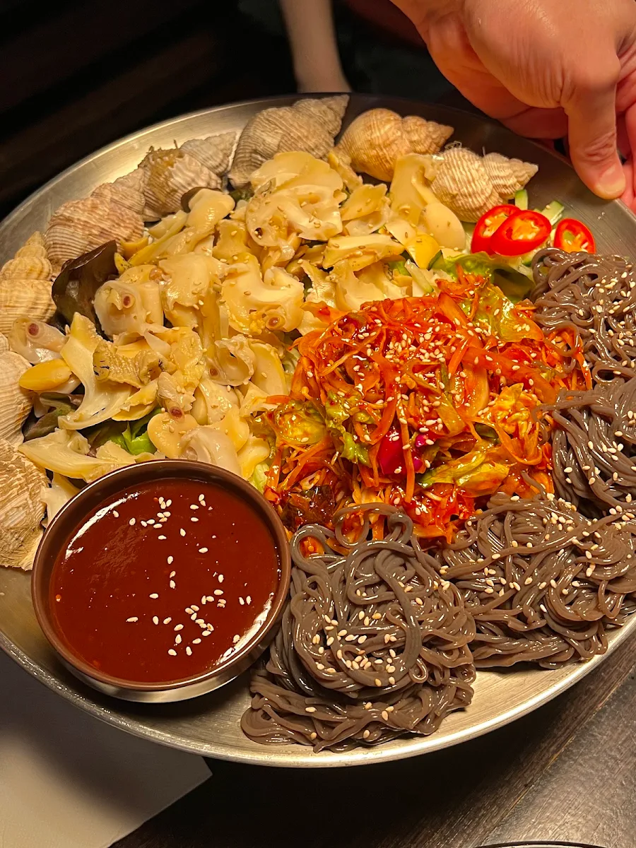 Highlights, Korea Town