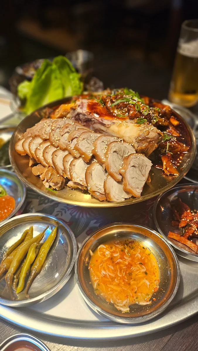 Highlights, Korea Town