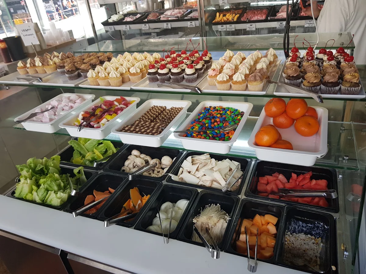 Salad and Dessert Bar, BBQ King