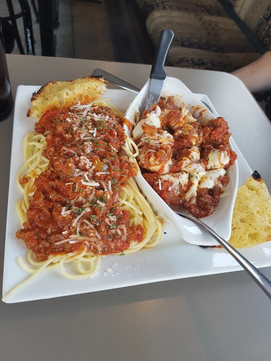 Highlights, Muddy Waters Restaurant