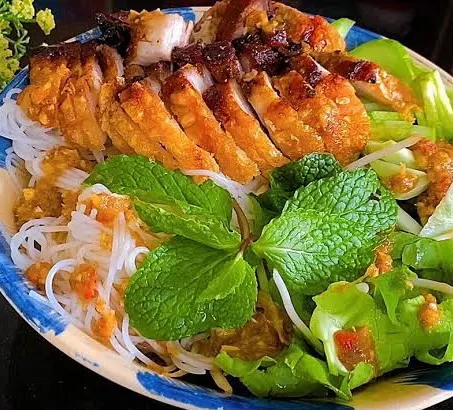 Highlights, BANH MY PATE
