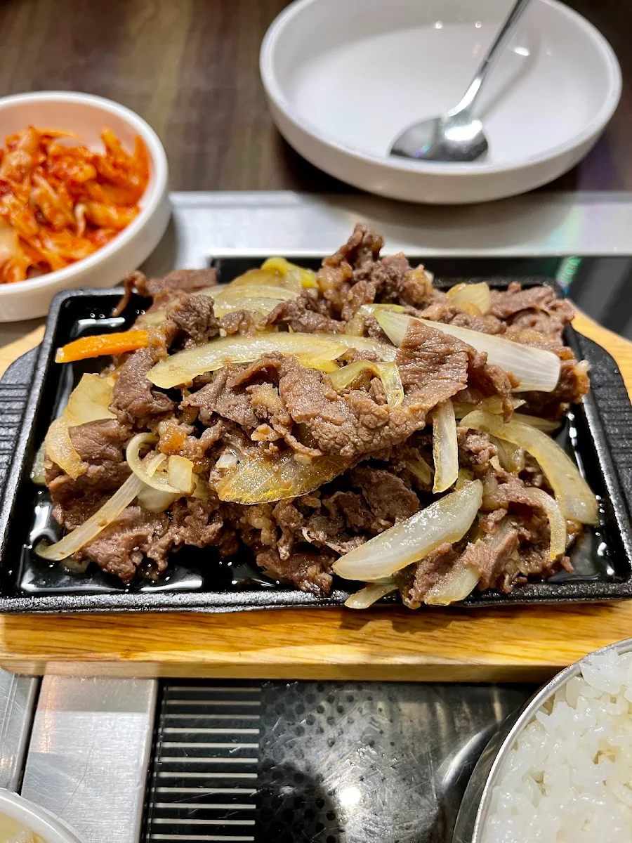 R03 Chicken Bulgogi Dupbap 치킨불고기 덮밥
