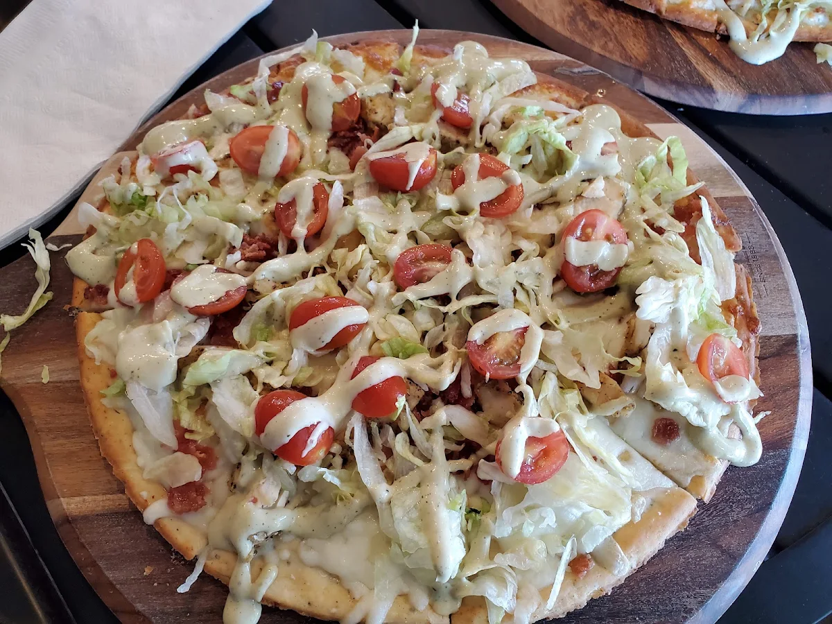 Chicken blt Flatbread Pizza