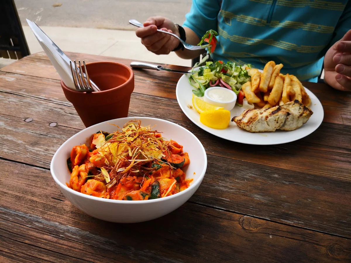 Highlights, Inverleigh Hotel