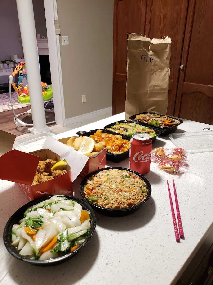 Highlights, Lucky Chinese Food Takeout