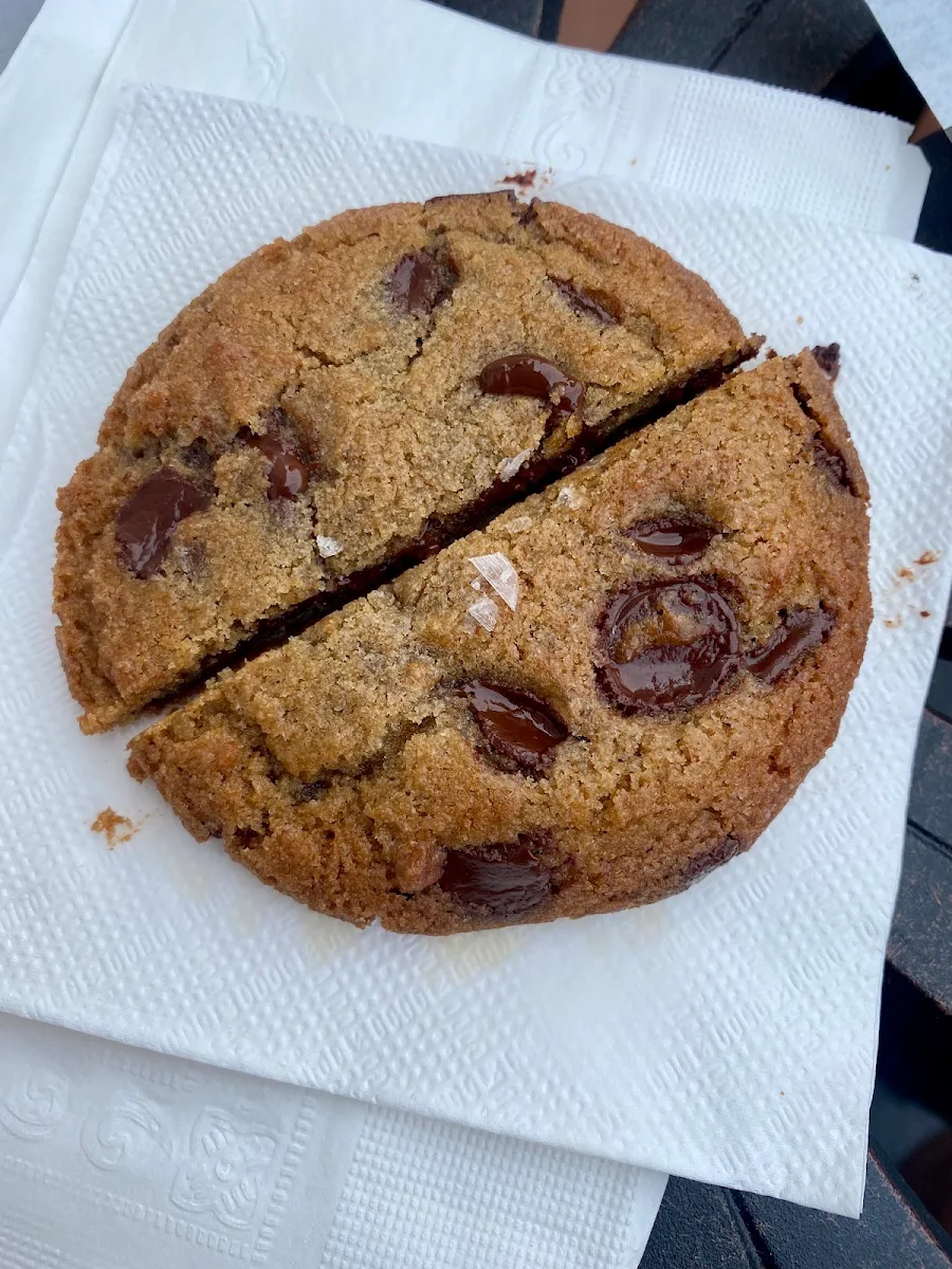Chocolate Chip Cookie