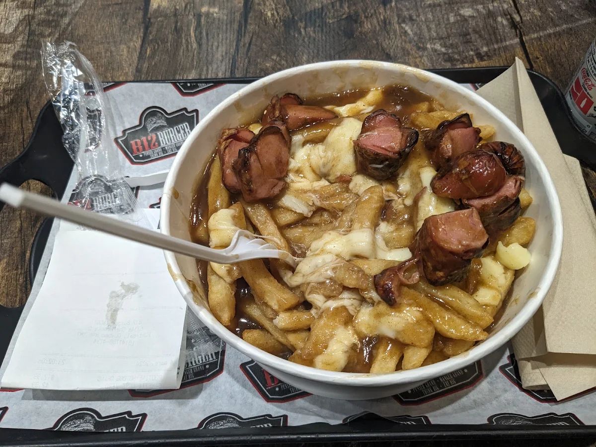 Hotdog Poutine, B12 Burger NDG