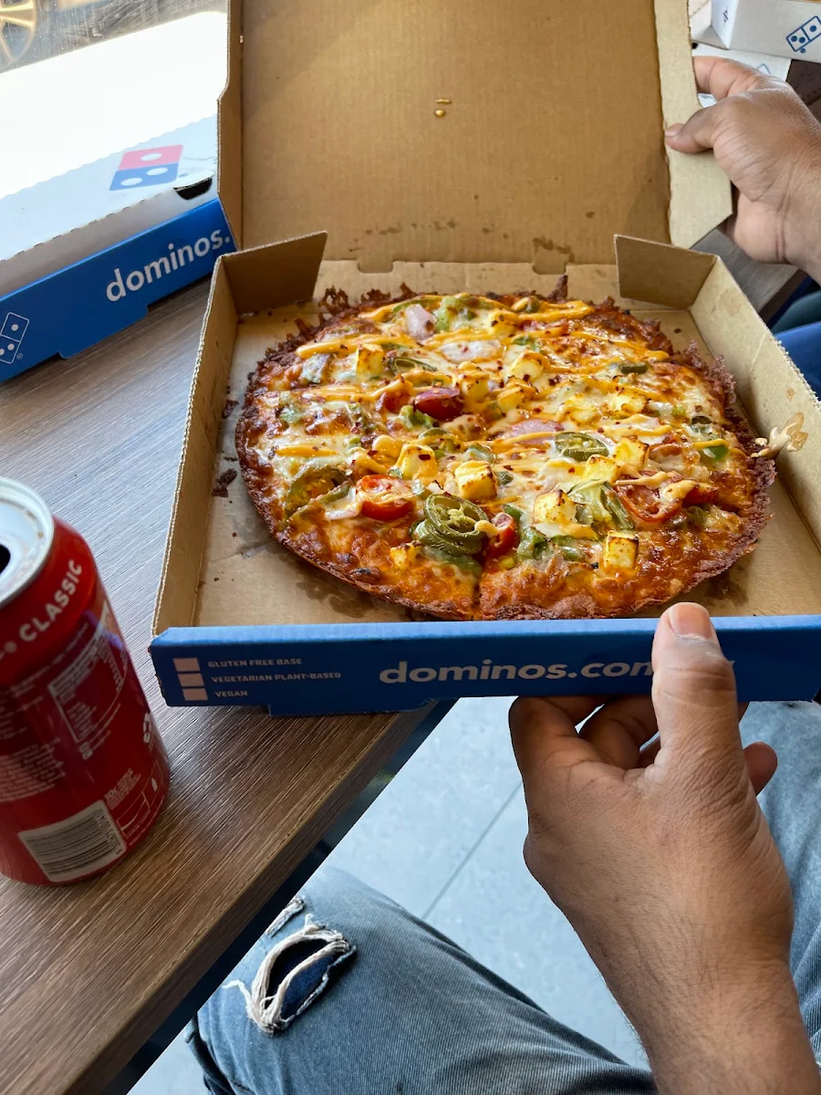Pepe Panner Pizza, Domino's Pizza Rosebud