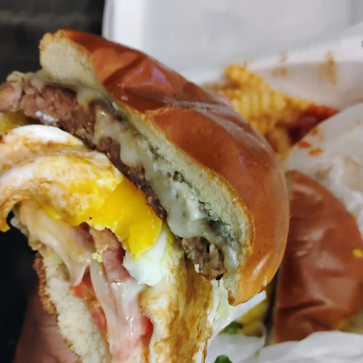 American Burger Egg & Bacon