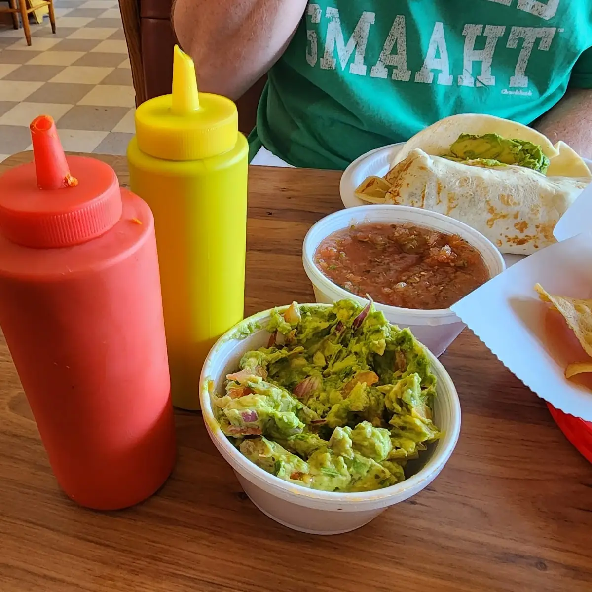 Guacamole Hot Sauce Chips
