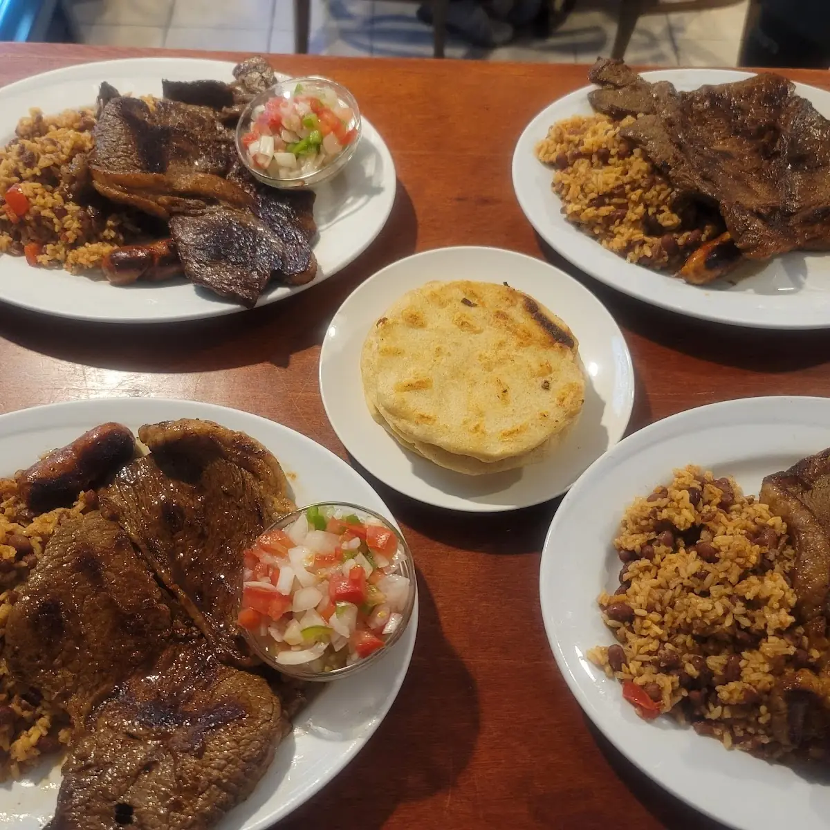 Bistec Encebollado