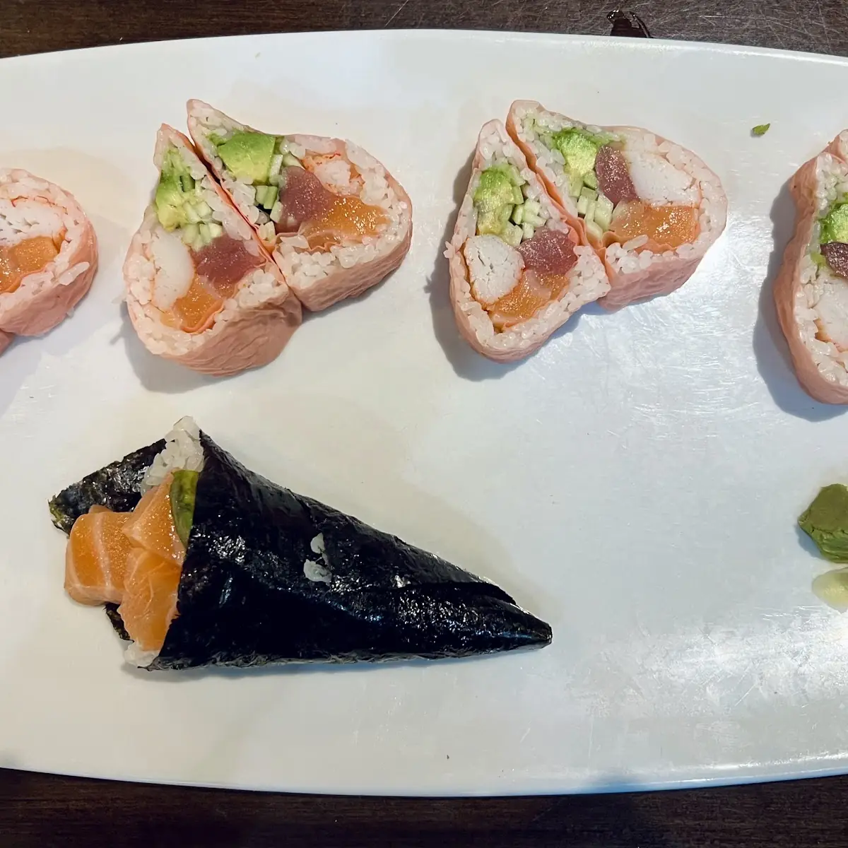 Avocado Salmon Hand Roll