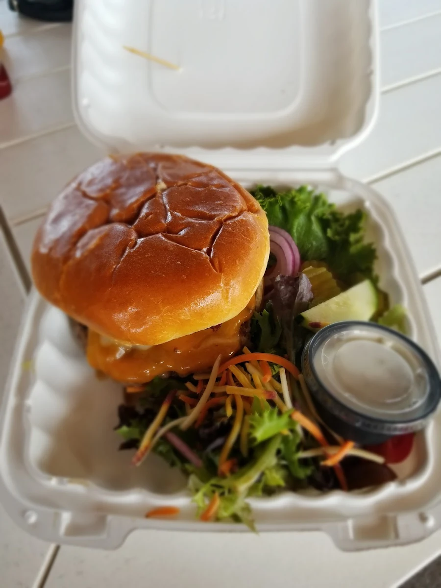 Saddle Up Burger with Salad