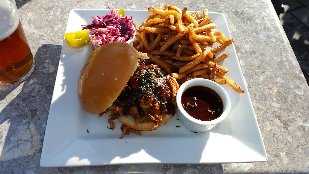 BBQ Pork Sandwich, Brasseur de Montréal