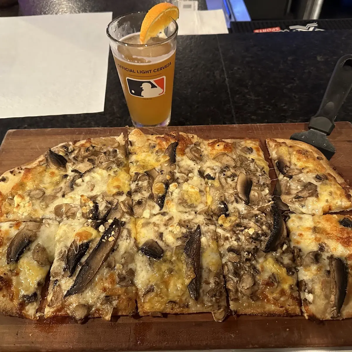Extreme Mushroom Pizza