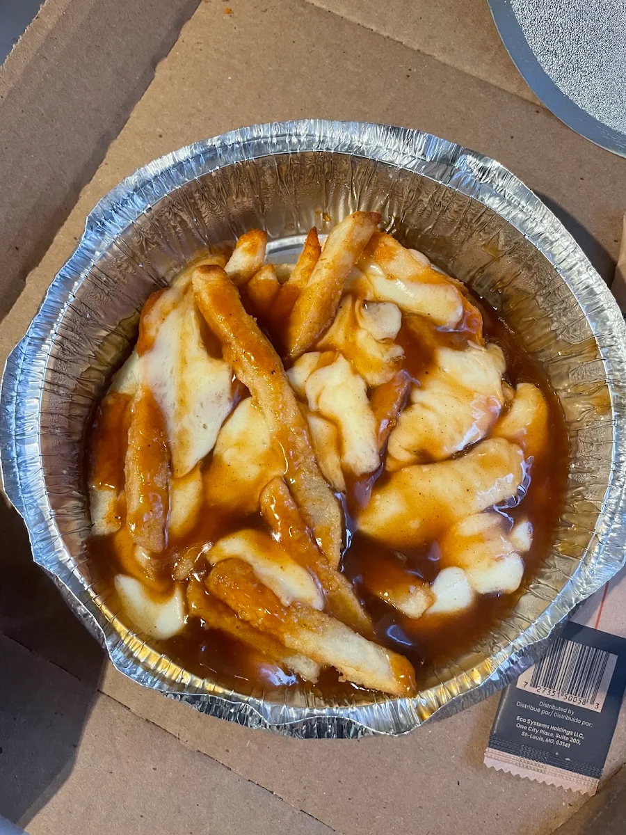 Poutine Classique Classic Poutine, Domino's Pizza