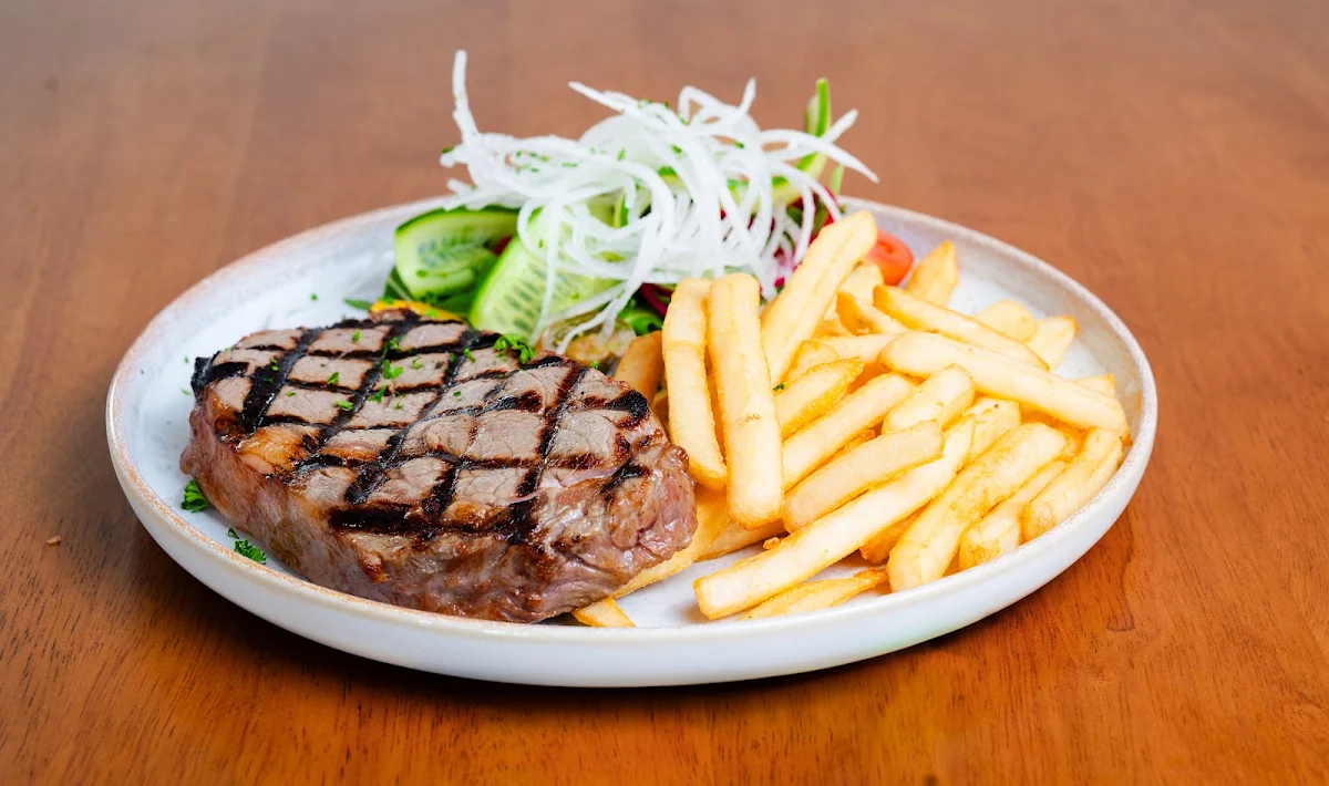300gm Rump, Good Intent Hotel