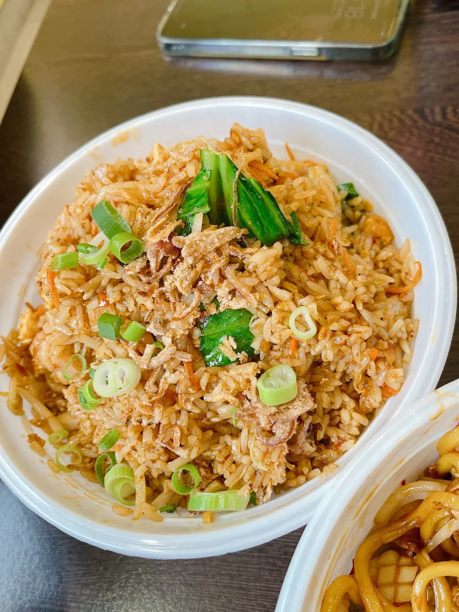 Highlights, Wok's N Dumpling (Portland)