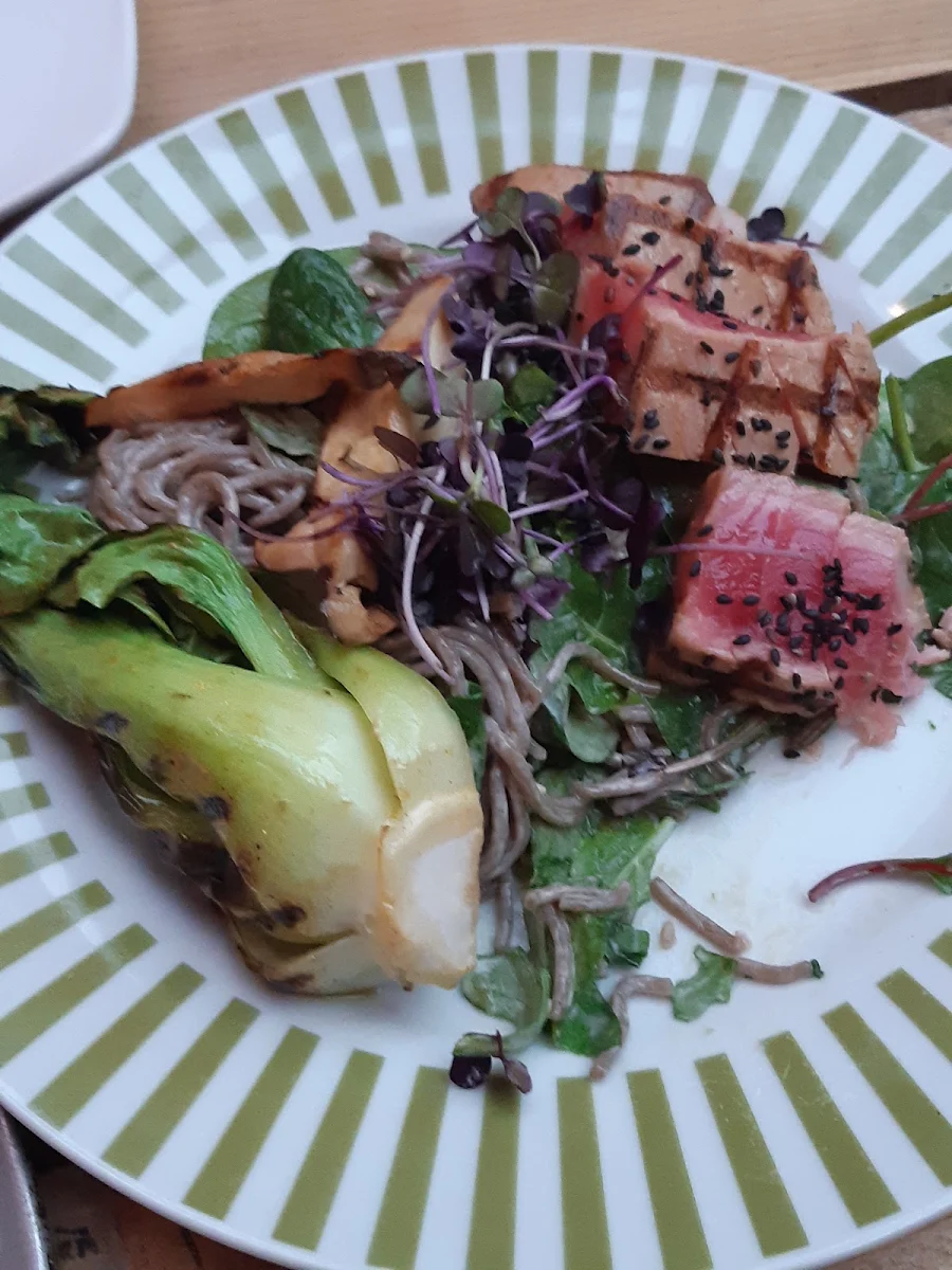Ahi Tuna Salad
