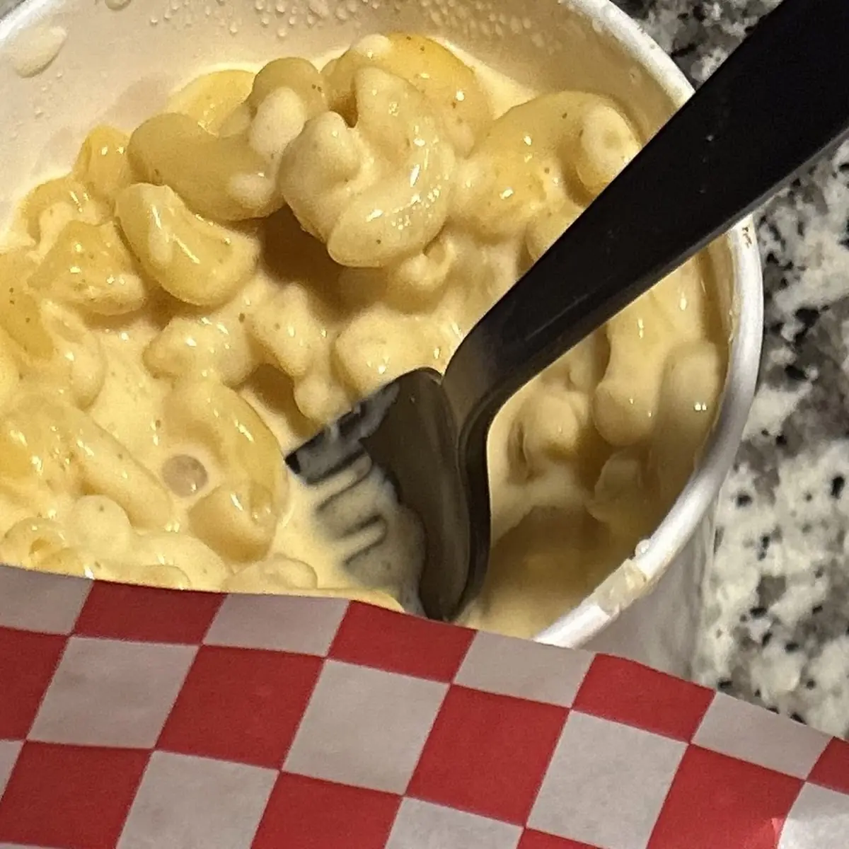 Large Mac&Cheese
