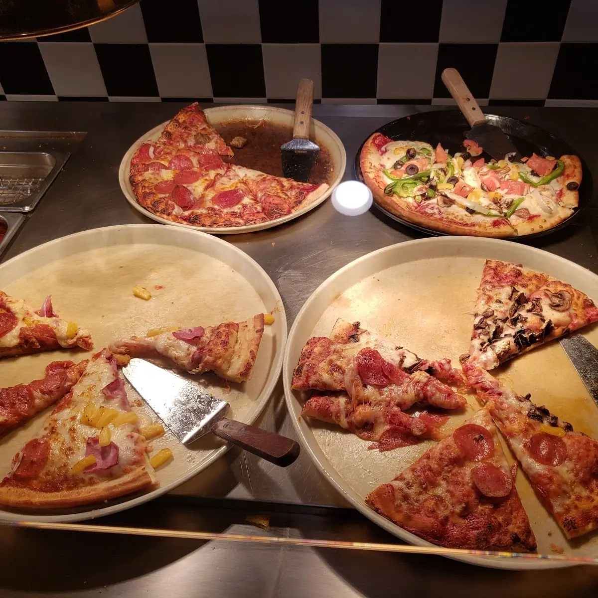 6 Different Kinds of Hot Pizza