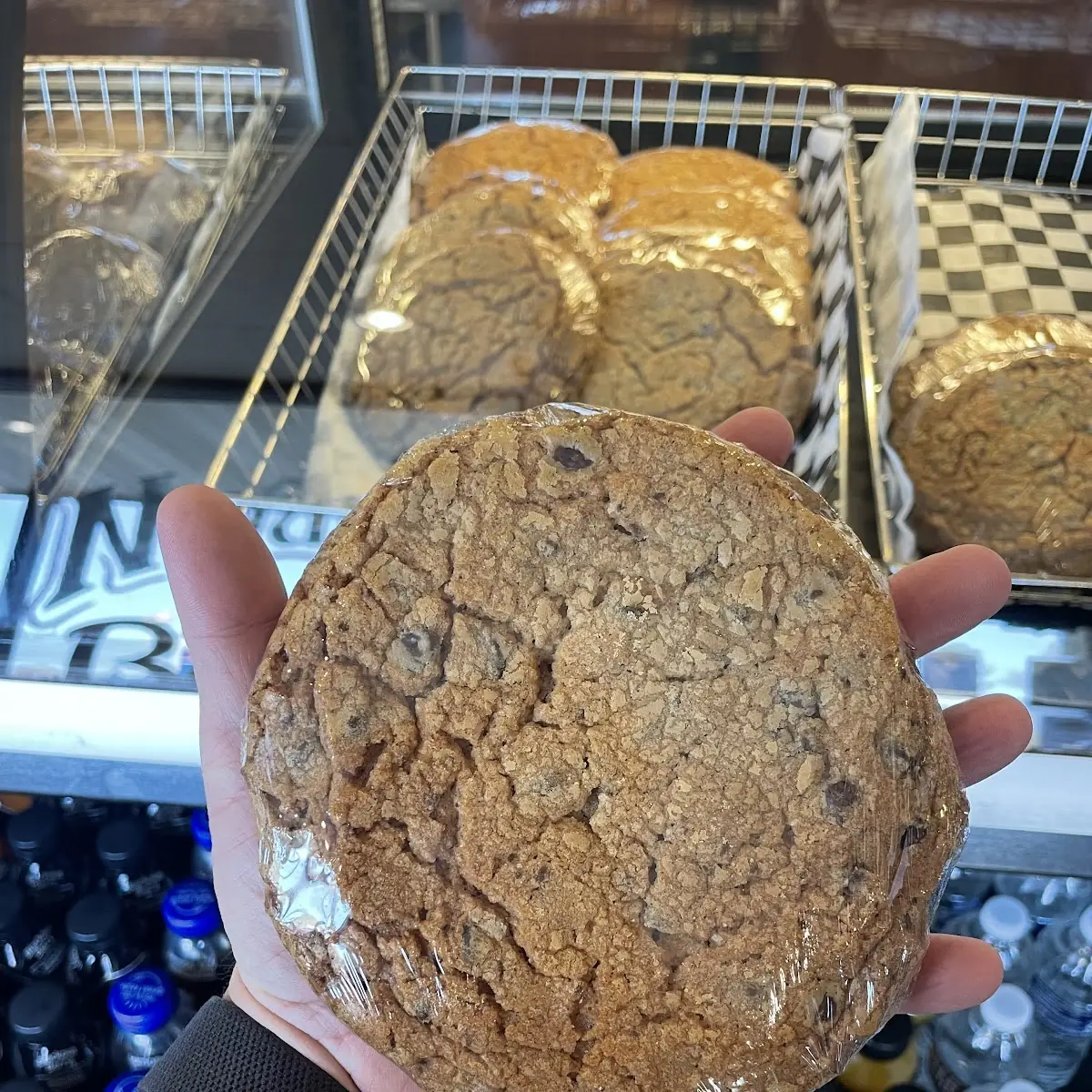 Giant Chocolate Chip Cookie