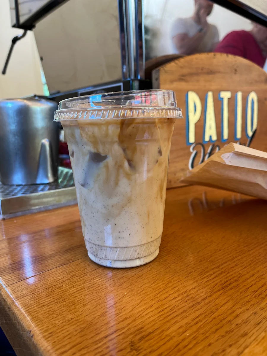 Iced Vanilla Latte