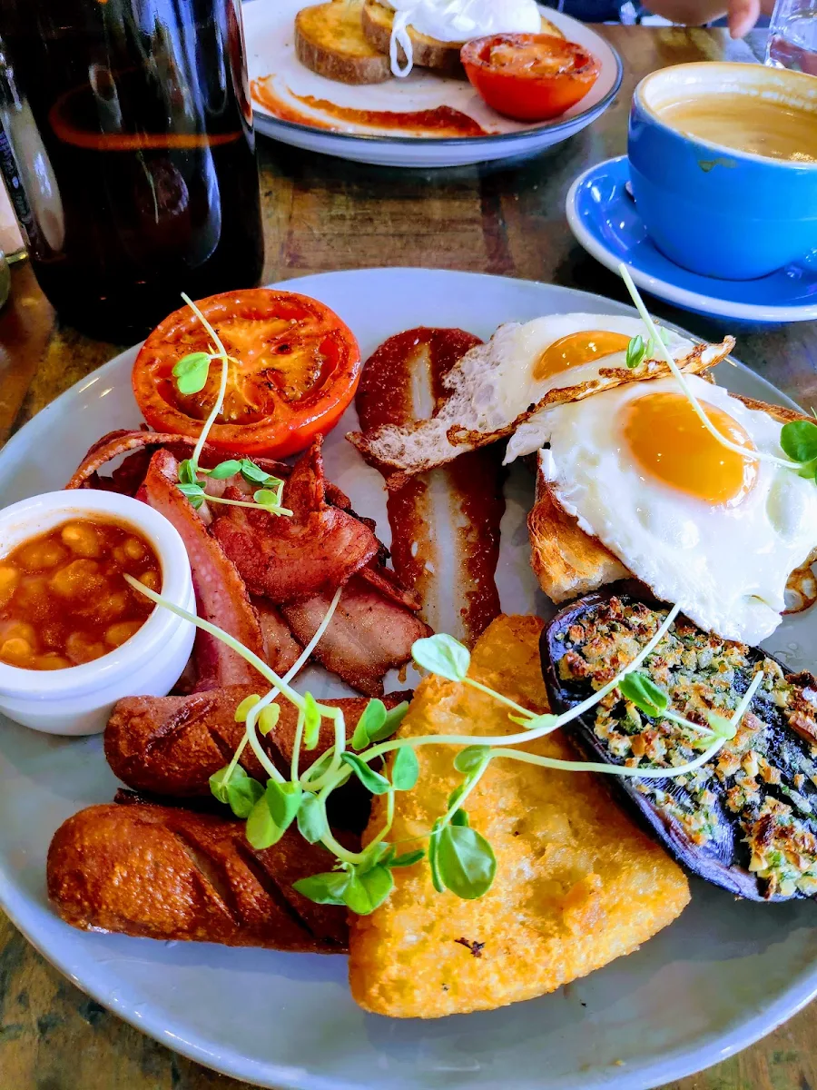 English Breakfast, M.Y. Roasting Cafe