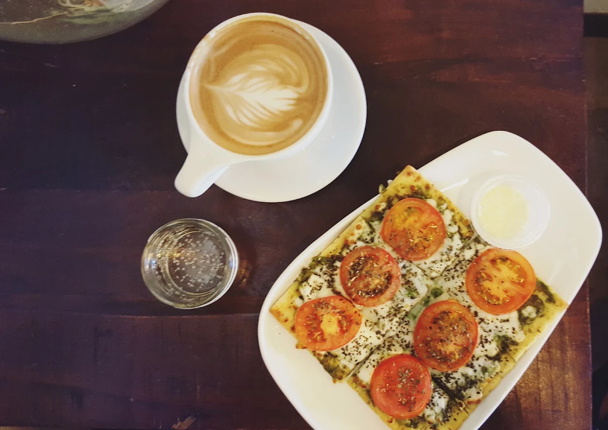 Tomato Basil Flatbread