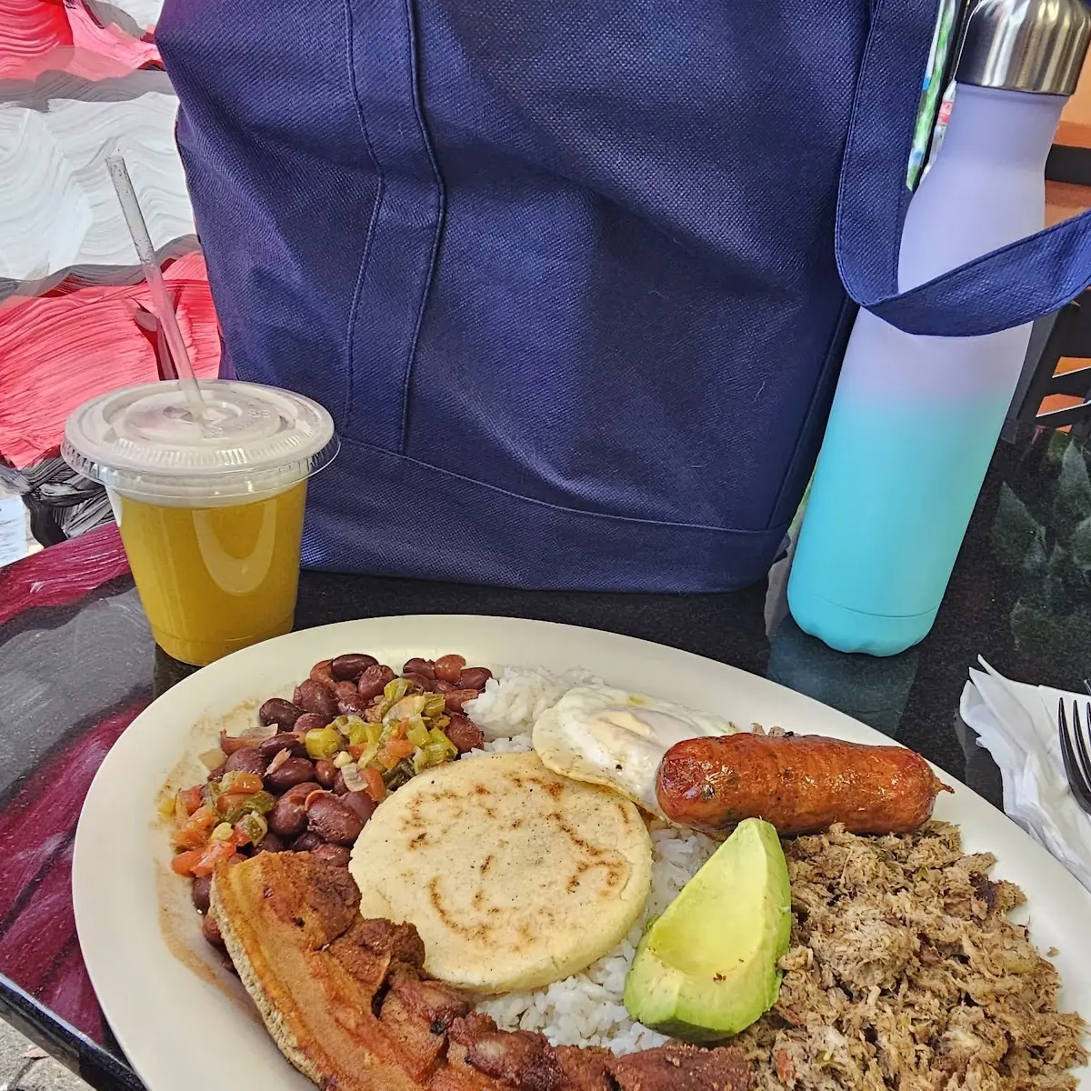 Bandeja Paisa Tipica Carne Molida