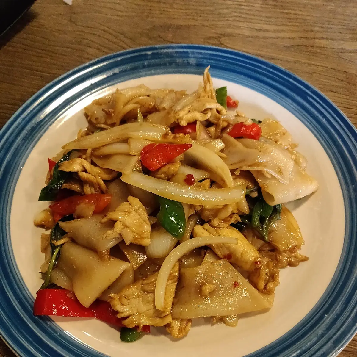 Drunken Noodles with Chicken