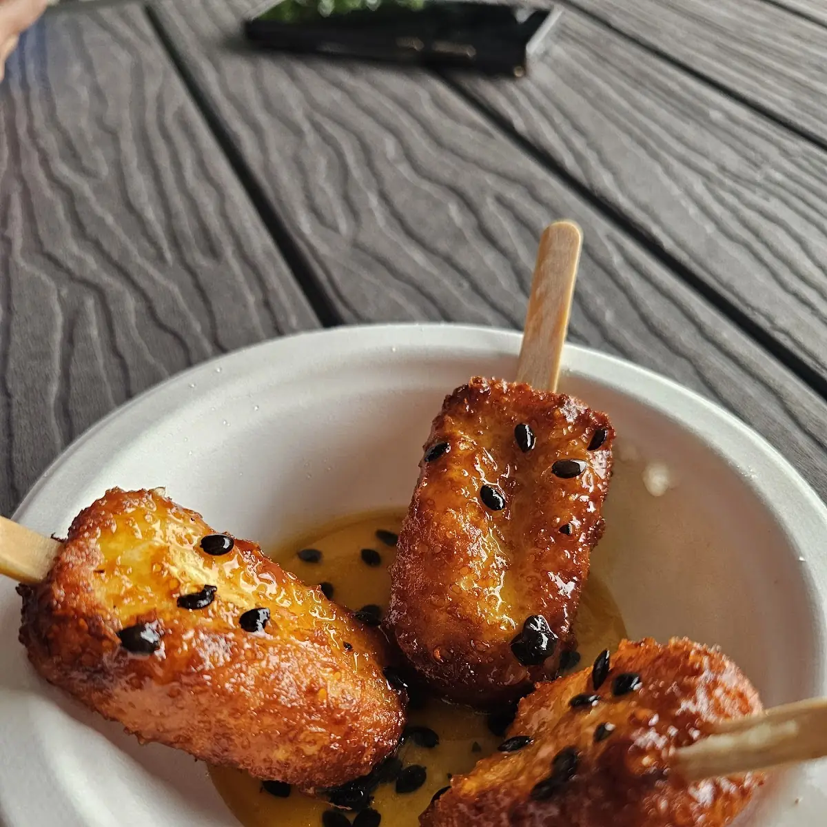 Queso Frito Con Salsa de Parcha