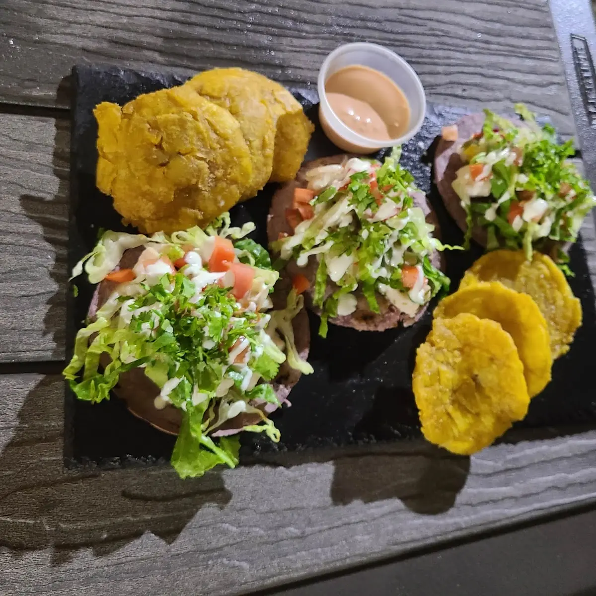 Tacos de Ceviche En Tortilla Azul