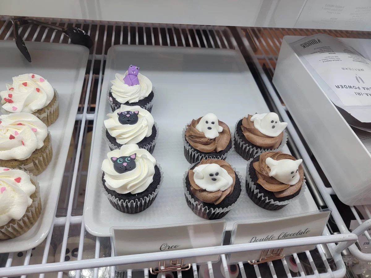 Cupcakes, Whisk Matcha Cafe