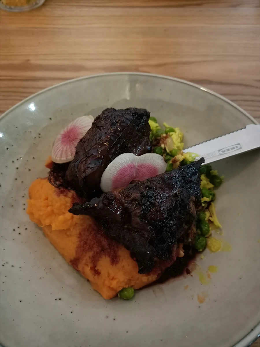 Beef Cheeks on Bed of Mash, Hotel Boston