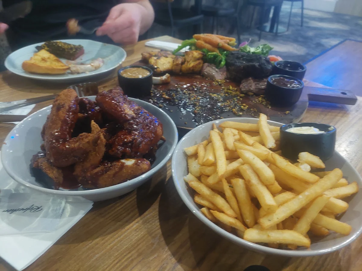 Hunted Platter, Hotel Boston