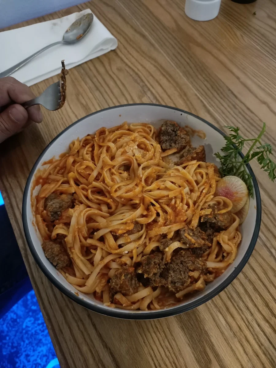 Spaghetti Bolognese, Hotel Boston