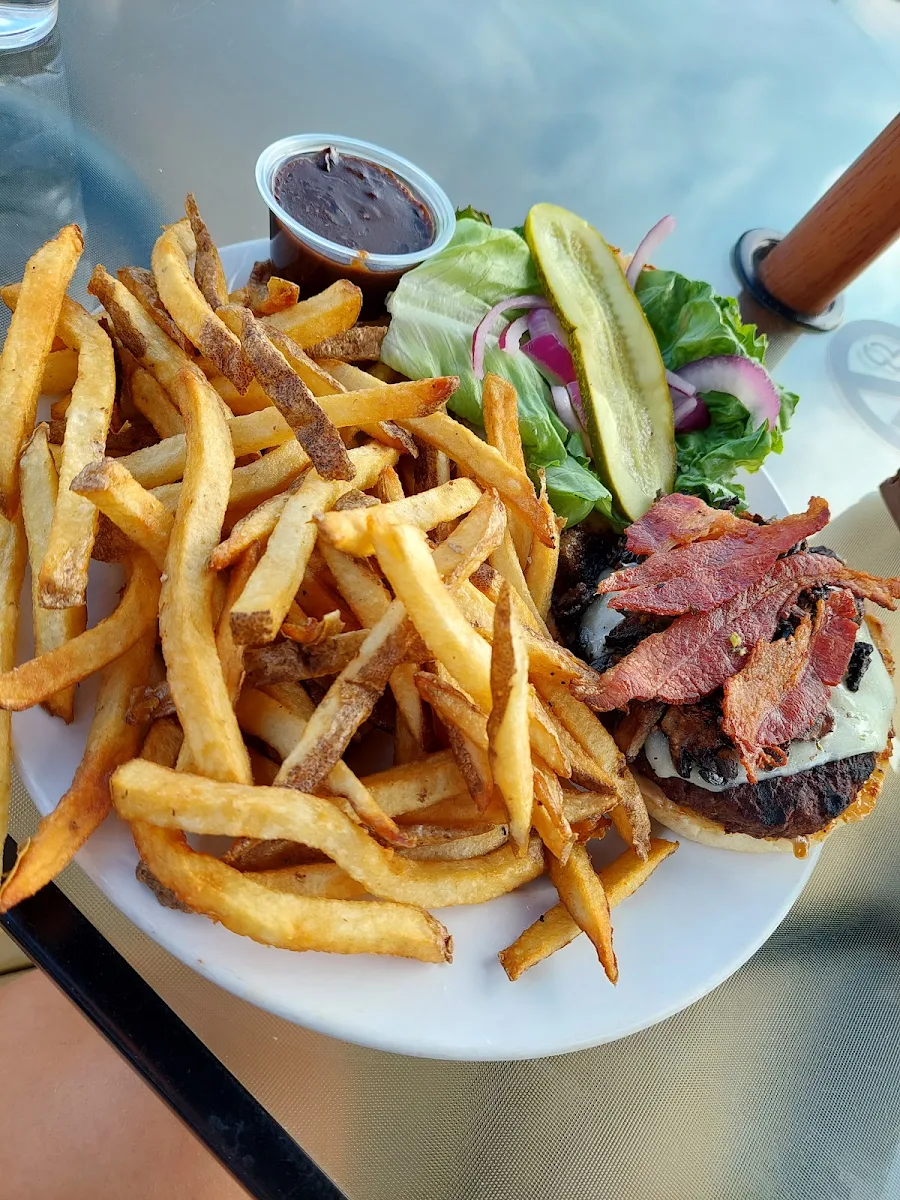 Bacon Mozza Burger