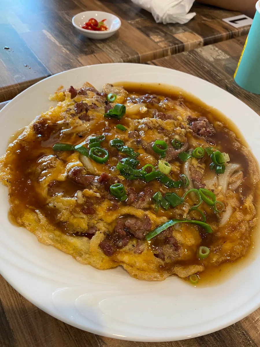 Omelettes with Your Choice of Chicken Beef or Prawn at a Fee Trứng Sauce Dầu Hào GÀ Bò Tôm, Phở More Moorebank