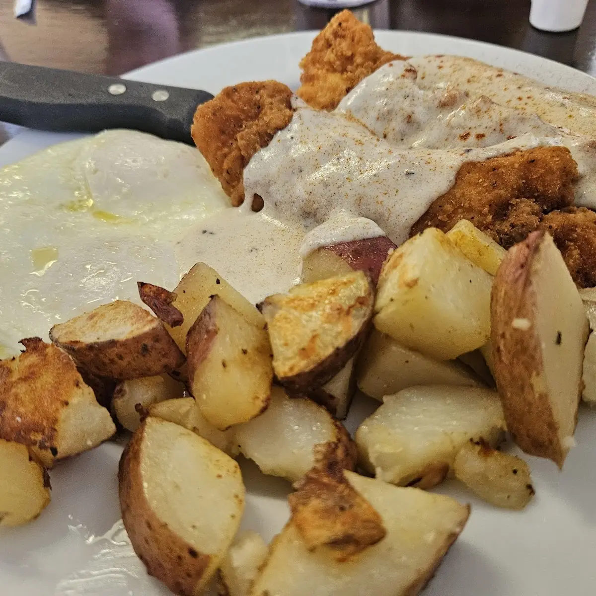 Biscuit & Country Gravy