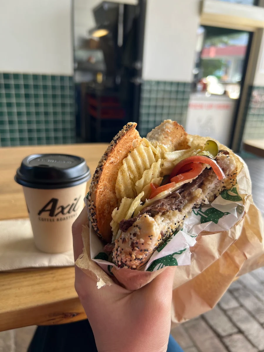 Highlights, Tuckshop cafe & bagels