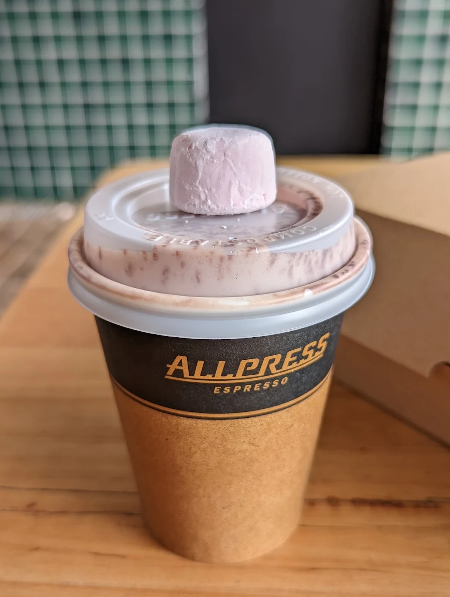 Hot Chocolate, Tuckshop cafe & bagels