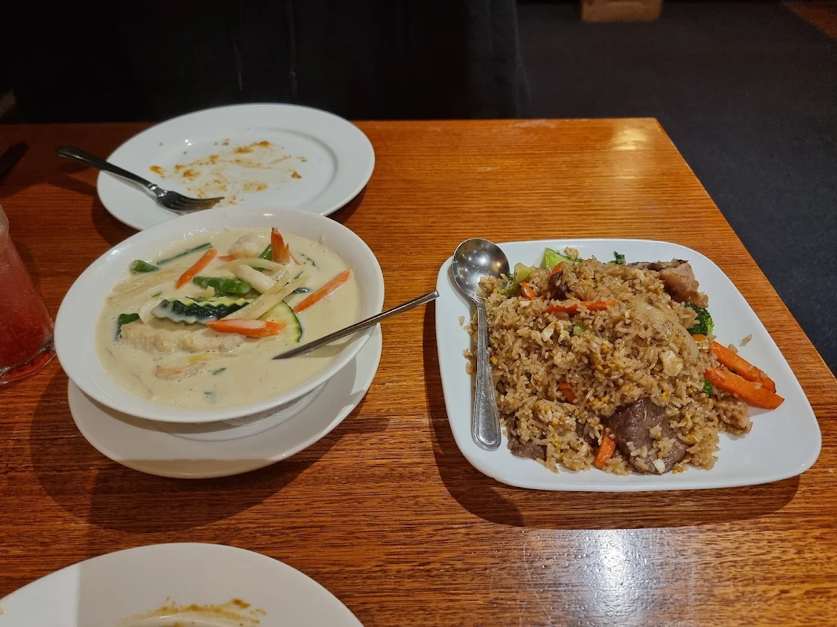 Fried Rice and Thai Green Curry, Healesville Thai Kitchen