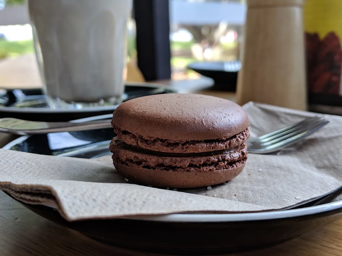 Macaroon, Public Cafe.