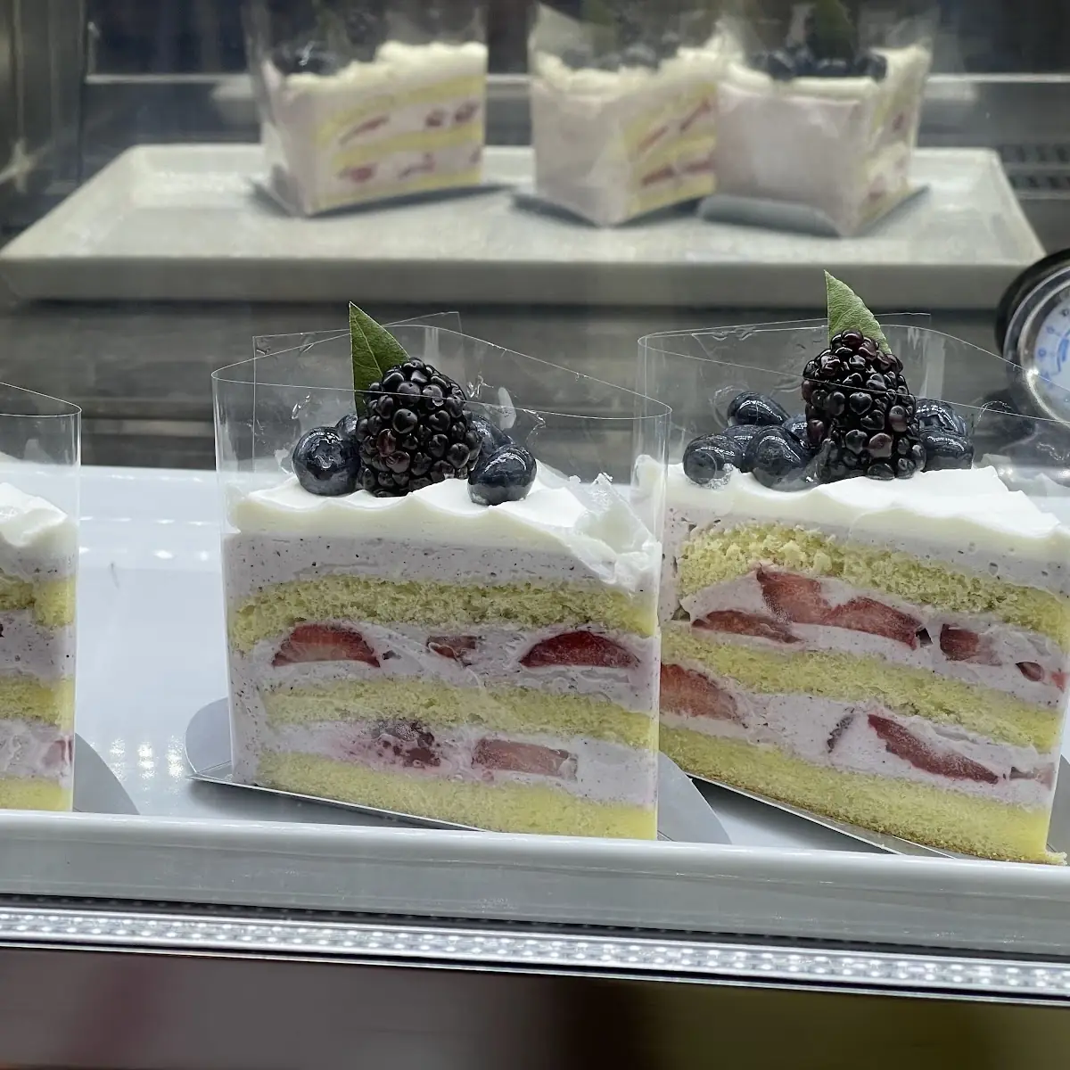 Mixed Berry Soft Cream Cake