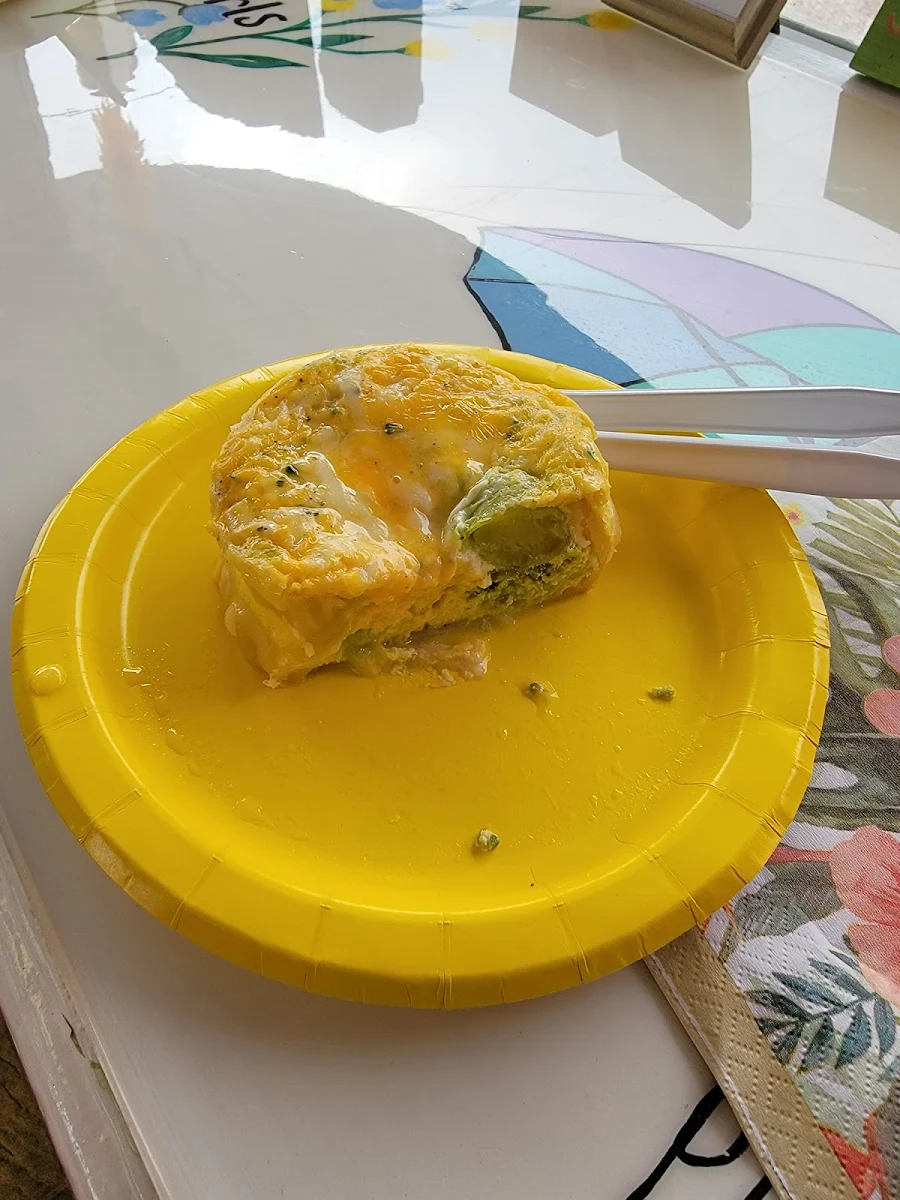 Broccoli Cheddar Quiche
