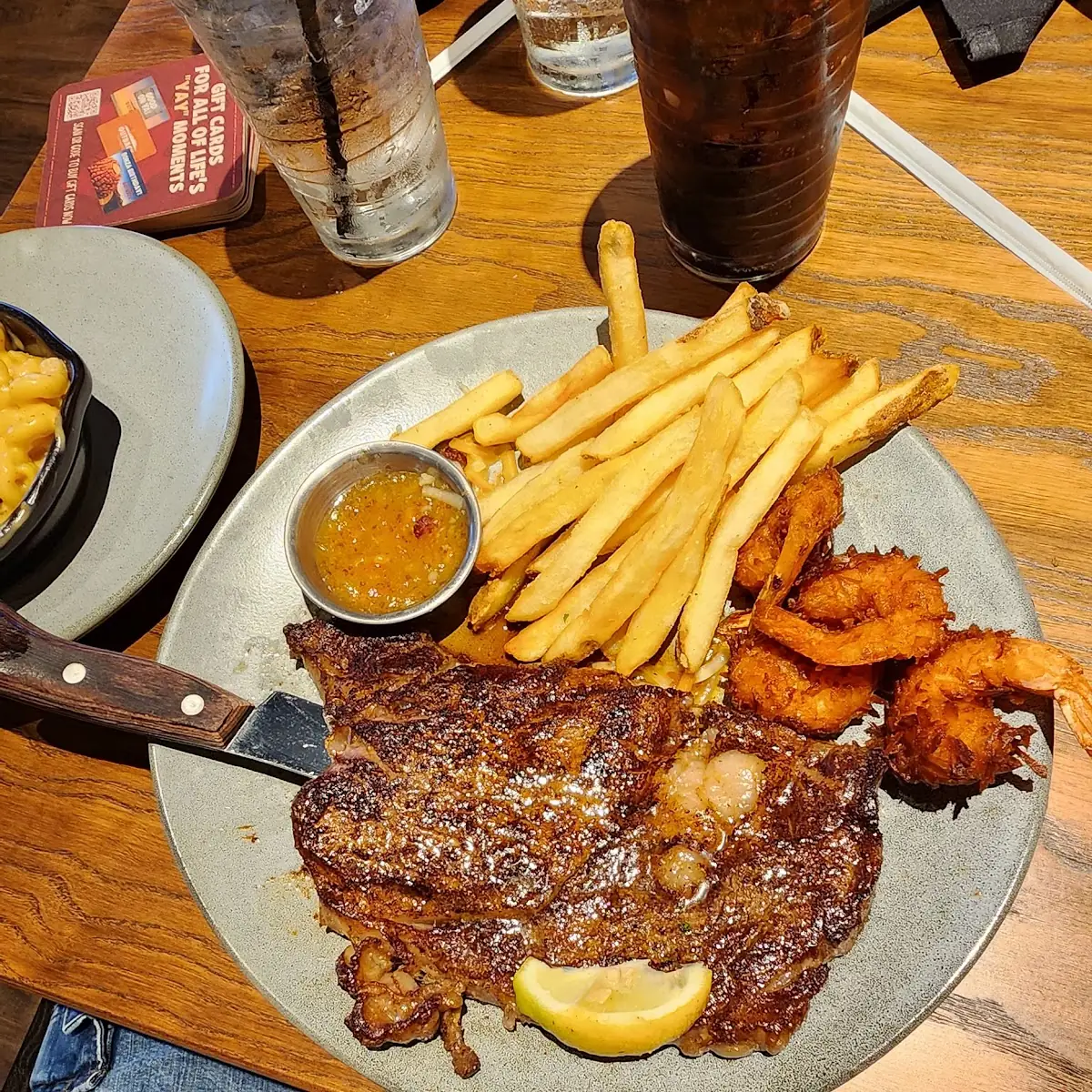 Drover's Ribs & Chicken Platter
