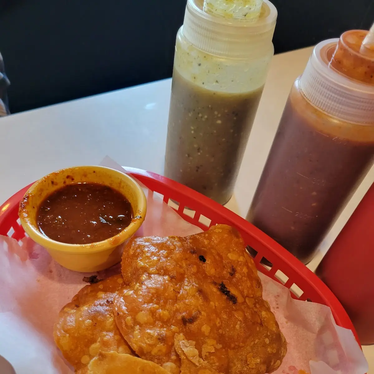 Tortilla Chips and Salsa Roja