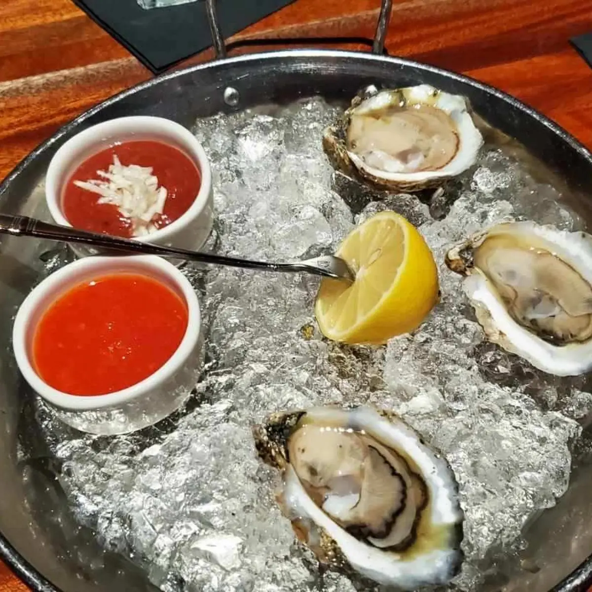 Fresh Oysters with Lemon and Sauce