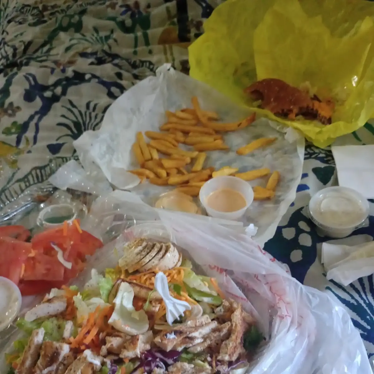 Chicken Salad & Bacon Cheeseburger Combo